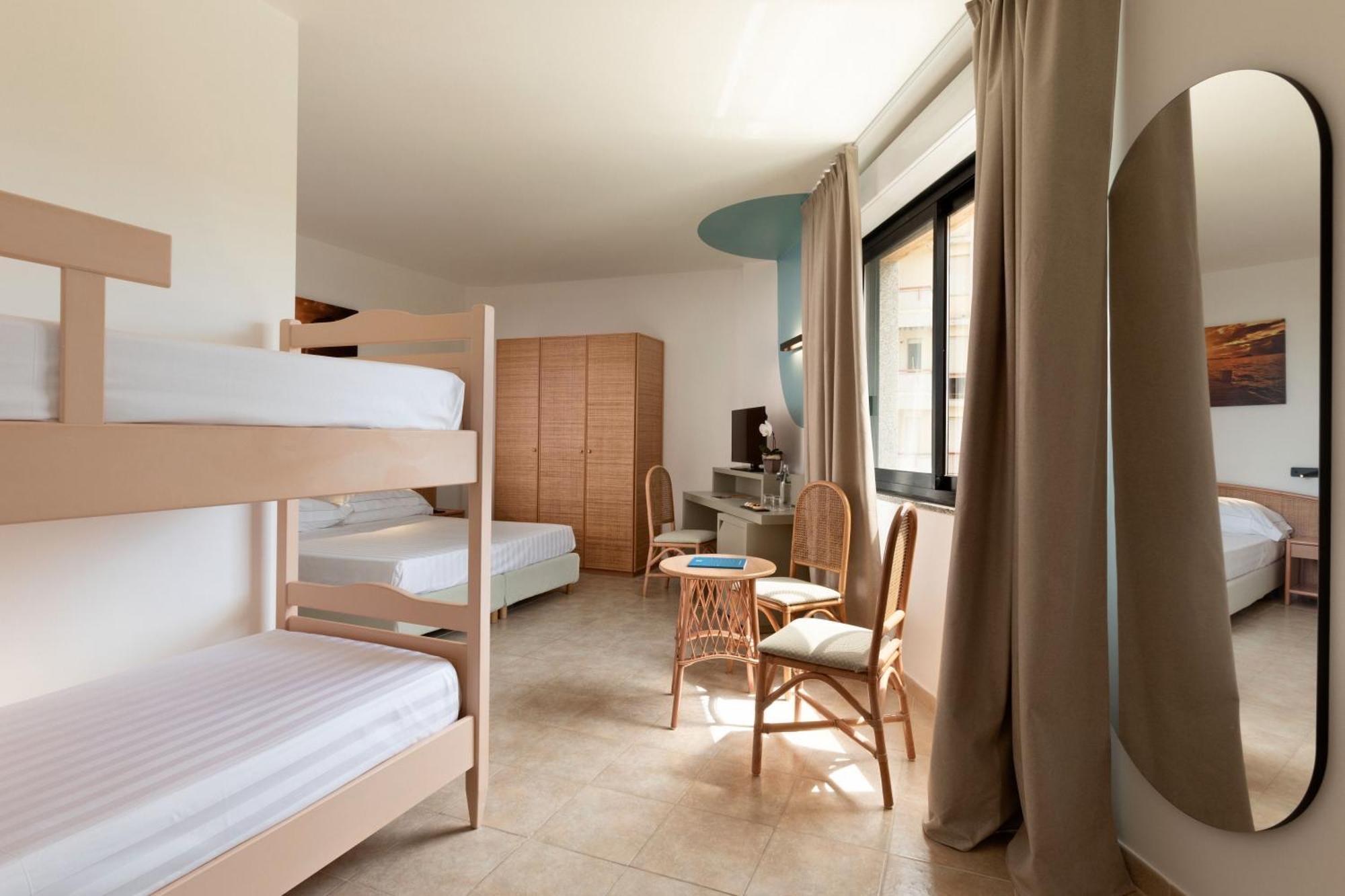 Standard Room,1669820399:JPEG