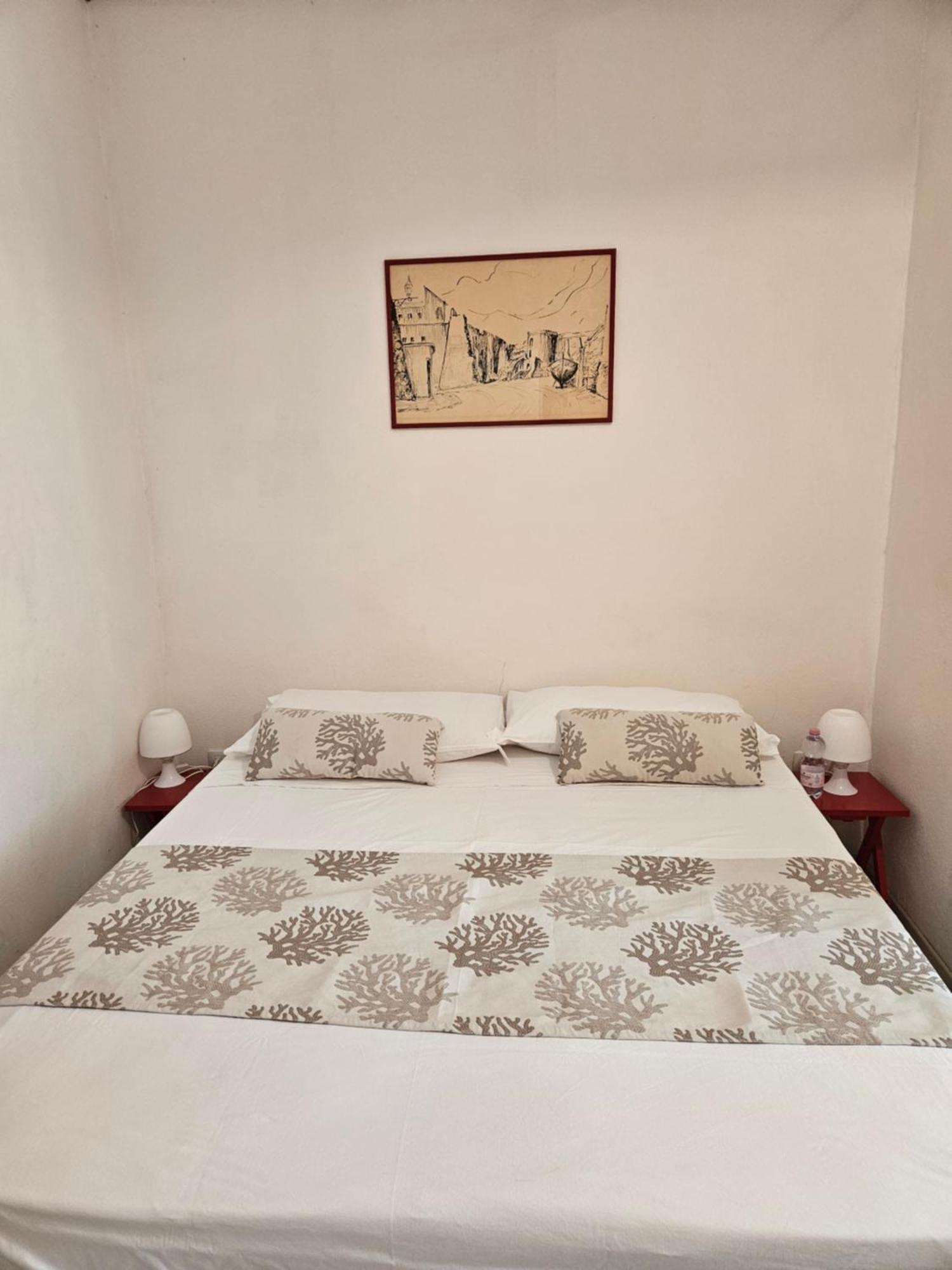 Double or Twin Room Private Bathroom