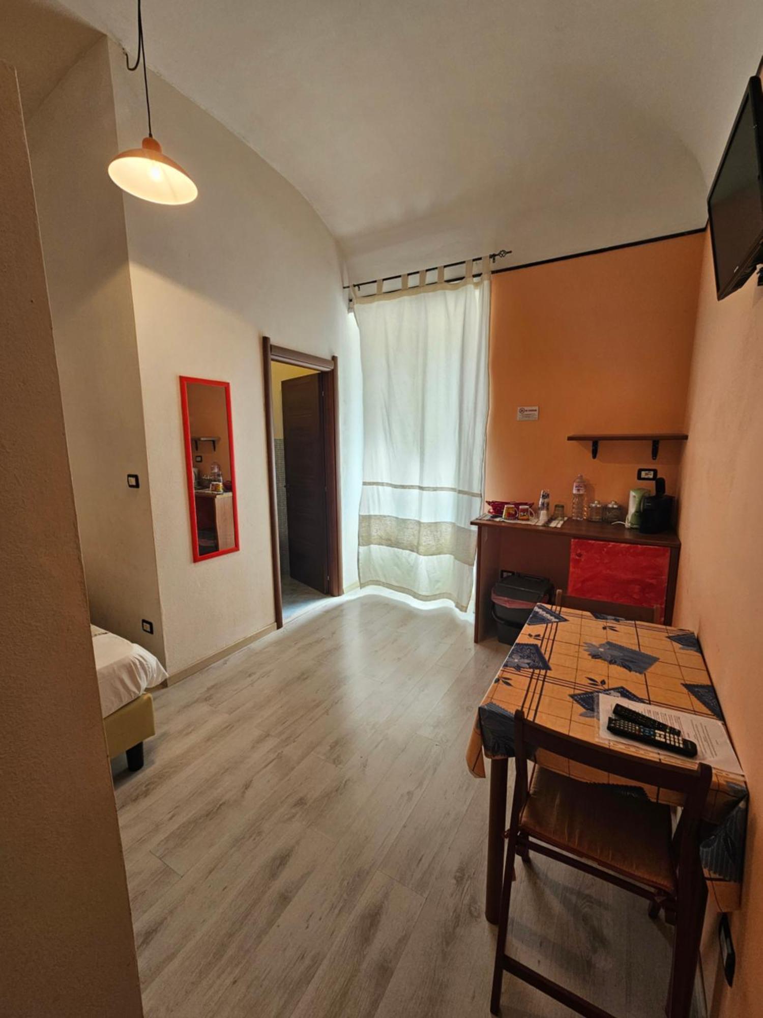 Double or Twin Room Private Bathroom